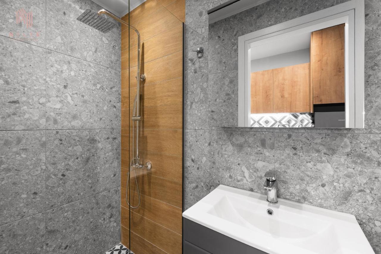 Timesquare, Nilie Hospitality Mgmt Apartment เทสซาโลนิกิ ภายนอก รูปภาพ